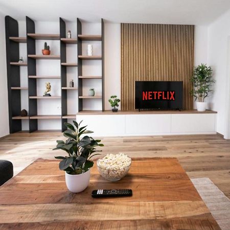 Luxury Sedda Bed, Nespresso, Netflix Apartment Linz Exterior photo